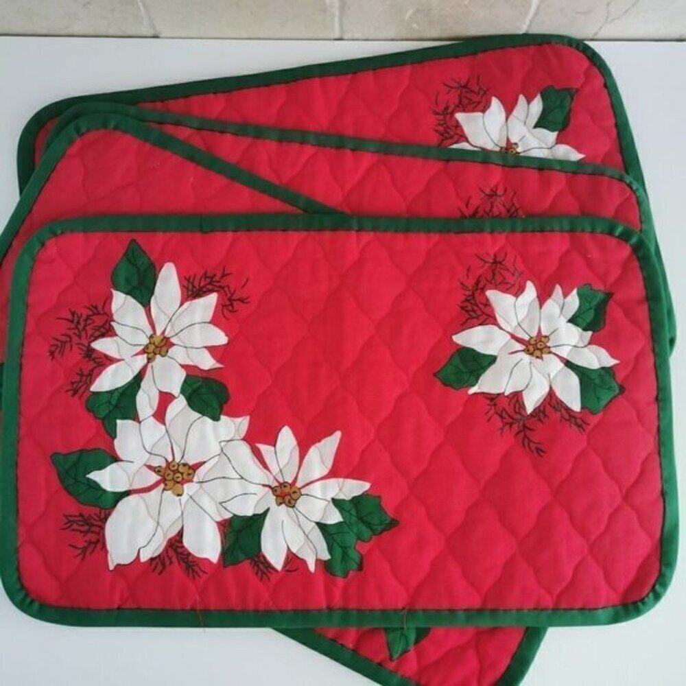 Vintage Christmas Poinsettia Fabric Placemats Set of 4, 12"x19" Holiday Table